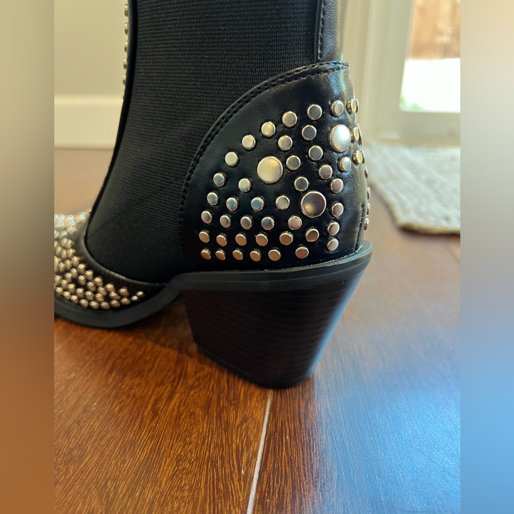 Sergio Todzi Elastic Black Rivets Studded Pointed Toe Ankle Boots NEW! - Picture 8 of 9